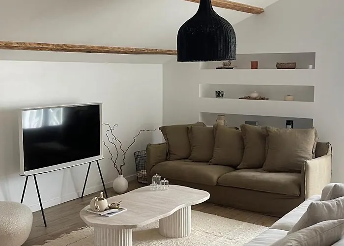 Casa Familia